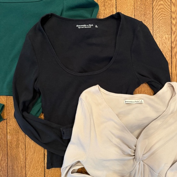 Abercrombie & Fitch Set of Three Long Sleeve Tops in Green, Black, and Cream - Picture 3 of 4
